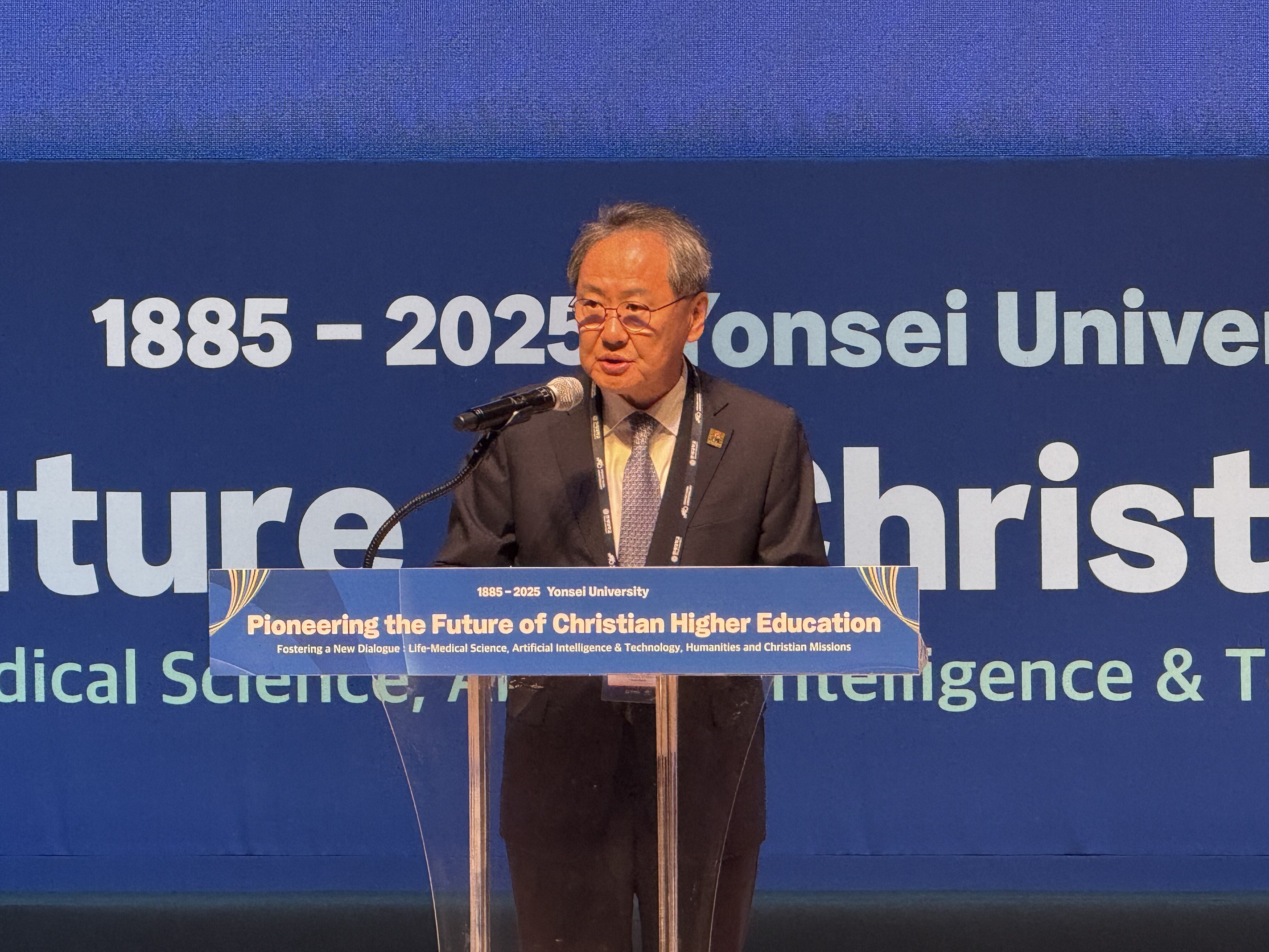 김정석 감독회장, 연세대 140주년 행사에서 영어로 기조연설해